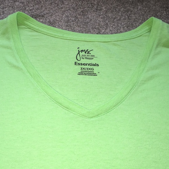 Bright green top - Picture 2 of 2